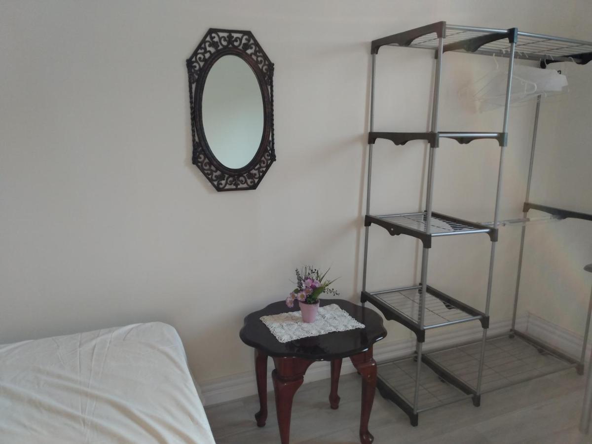 Healing Touch Holistic Living Space Amherst Pokoj fotografie